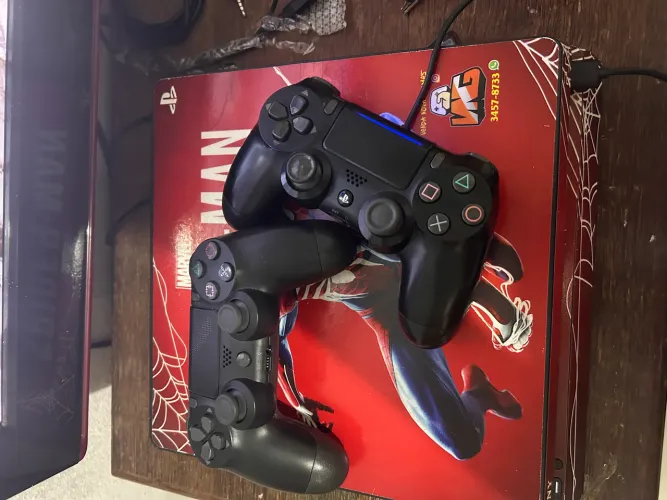 Vendo PS4 em ótimo estado
