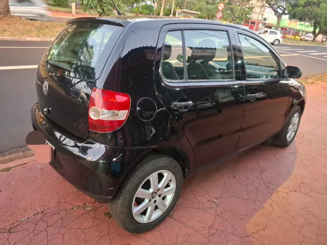 Volkswagen Fox Plus 1.0mi/ 1.0mi Total Flex 8V 4P 2009