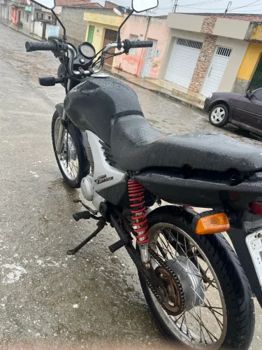 Fan 125 2009 na partida moto sucata com placa 