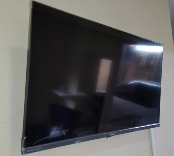 SMART TV PHILCO 32" ROKU