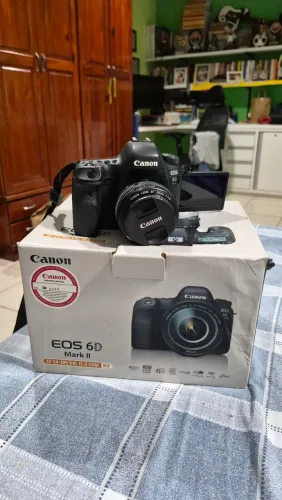 Canon 6D Mark II + Lente 50mm