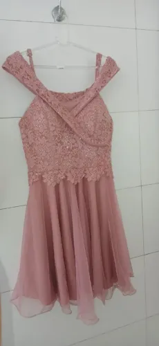 Vestido rosa feminino