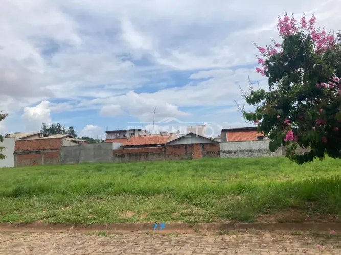 Terreno a venda no Nova America