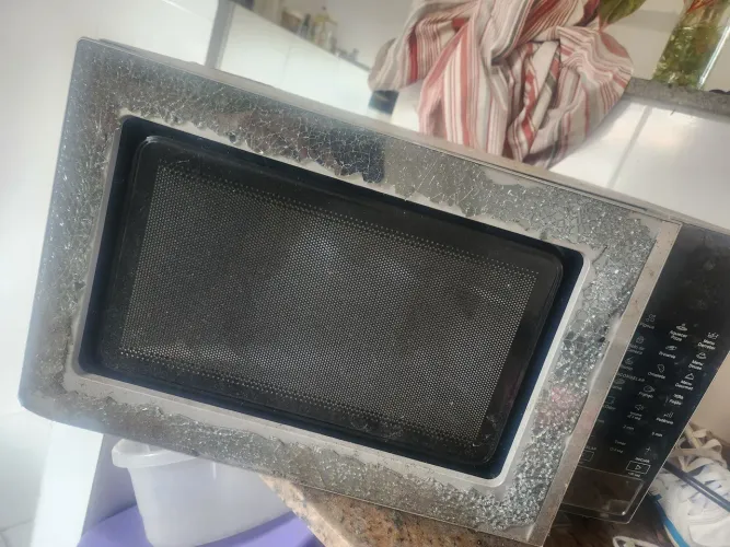 Microondas BRASTEMP - Para retirada de peças 