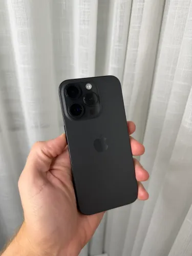 iPhone 15 pro 128GB Preto - Seminovo