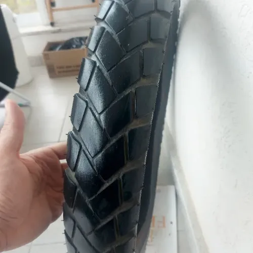 Pneu dianteiro para Bros e Crosser