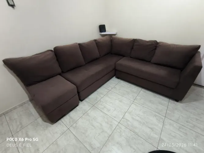 Sofá de canto semi-novo