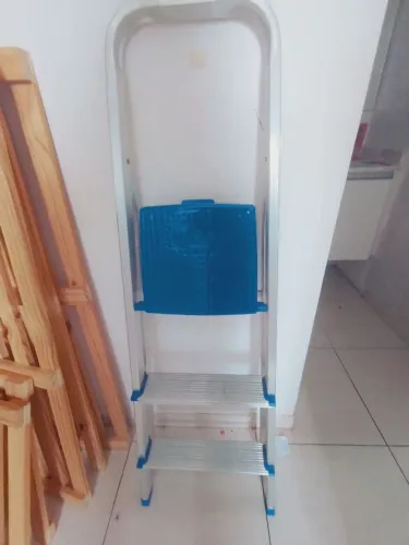 Escada 3 degraus em metal