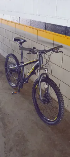 Bicicleta Oggi aro 24