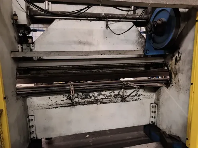 PRENSA DOBRADEIRA MECANICA FEVA 3000X1/8 (3200MM)