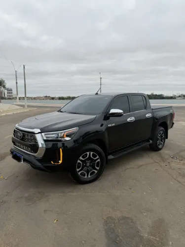 Toyota Hilux CD SRX 4X4 2.8 TDI 16V Diesel Aut. 2021