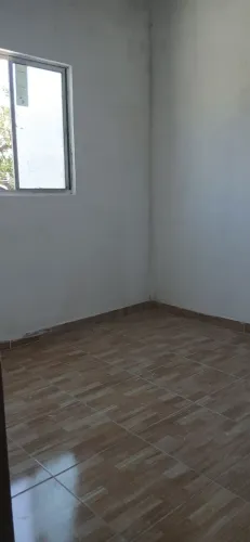 Casa 02 quartos para alugar