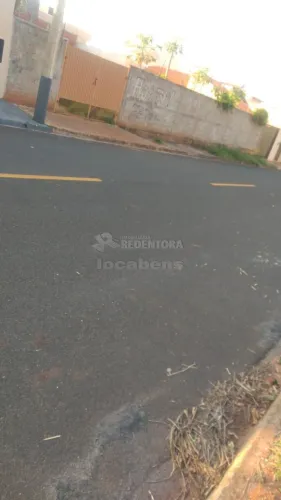 TERRENO EM UCHOA