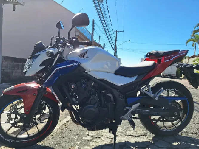 Vendo uma CB 500F
