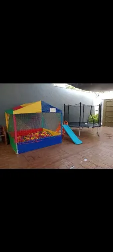 Cama elástica + casinha de bolinha + escorregador BARATO 