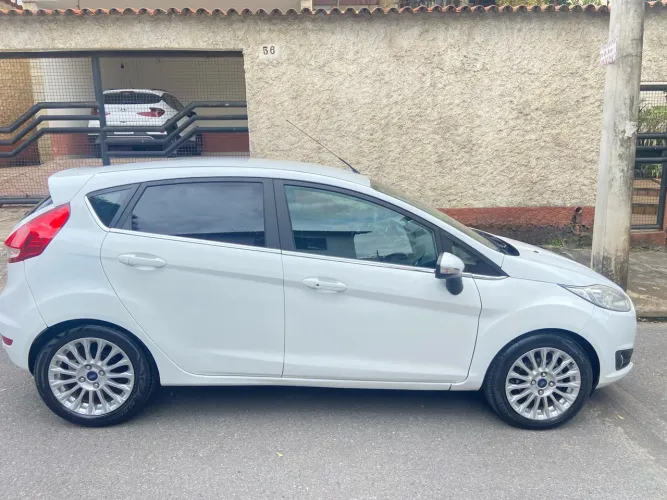 Ford Fiesta Tit./tit.plus 1.6 16V Flex Aut. 2016