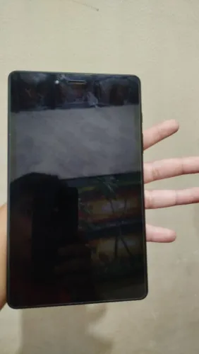 Vendo tablet seminovo 