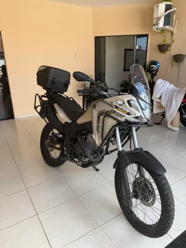 Honda XRE 300 Sahara Adventure