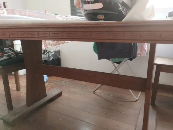 Mesa madeira em sucupira com 4 cadeiras em sucupira