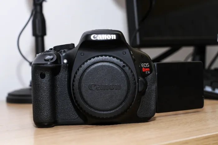 CANON-T3I
