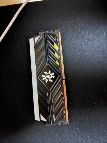 Memória XPG 8GB DDR4