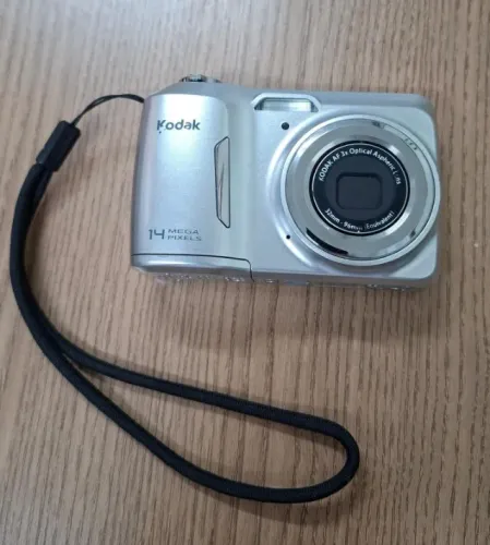 Câmera Kodak EasyShare C183 - Funcionando - Com cartão SD - Ótimo estado
