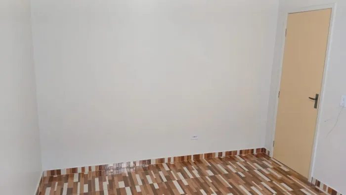 Aluga-se casa sítio cercado
