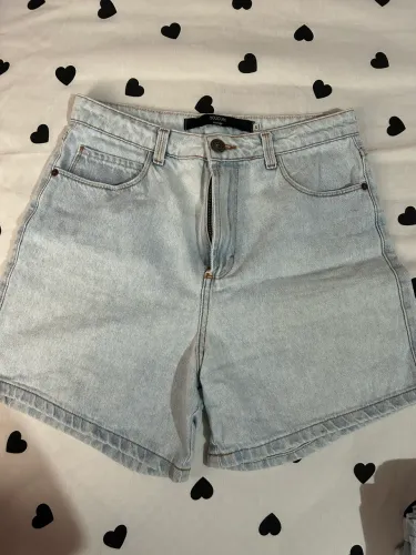 Short jeans feminino (TAM 40)