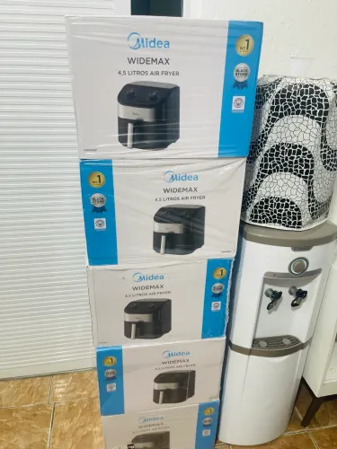 Air fryer midea na caixa