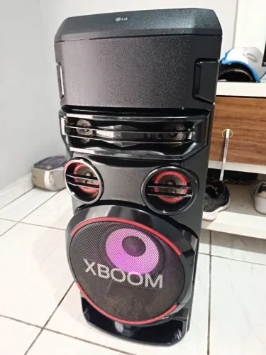 Som xbomm rn7 1000w RMS pendrive e Bluetooth