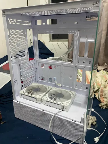 Gabinete gamer branco aquário