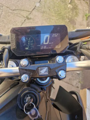 Moto CB300 2025 318km rodado Nova