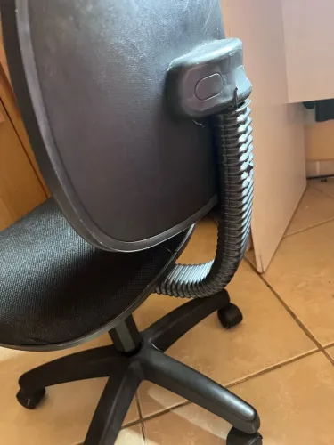 Cadeira de escritório giratória