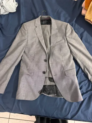 Terno / Costume Hugo cinza