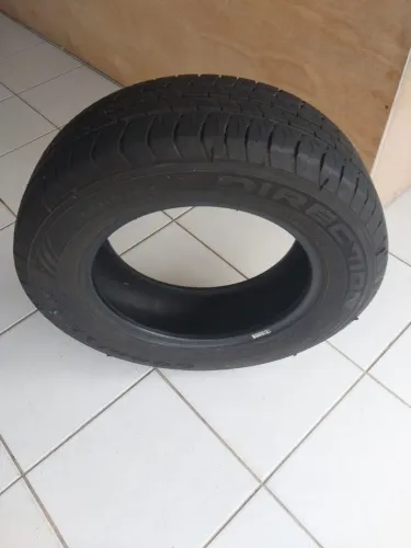 Pneu 175/70/14 GoodYear Semi-novo