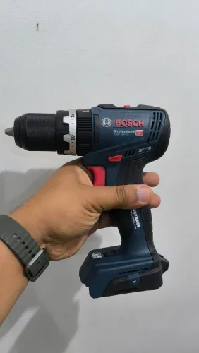 Vende-Se Parafusadeira 18V 65