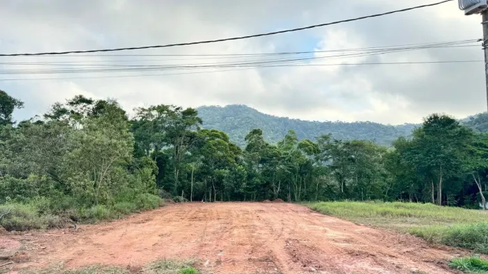 LOTE À VENDA NO CENTRO DE DOMINGOS MARTINS - CONDOMÍNIO ALDEIA DO IMPERADOR