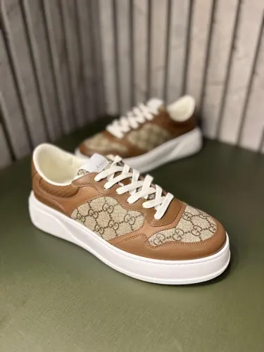 TENIS GUCCI  - GG SUPREME MARROM -TAM. 42