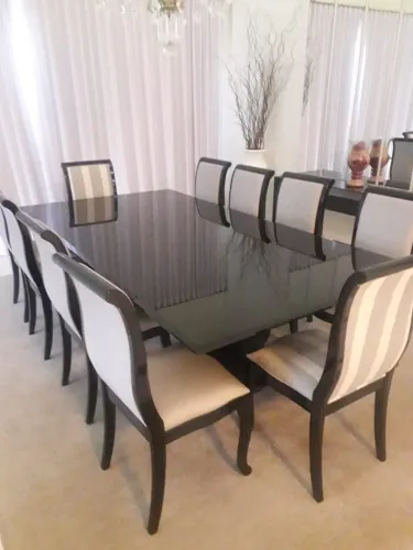 Mesa de jantar tampo de vidro 10 lugares 