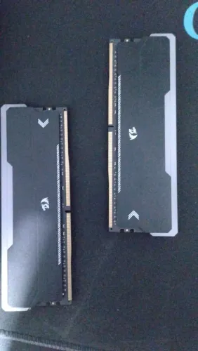 Memória RAM Redragon DDR4 32GB (2x16GB) 3200MHz