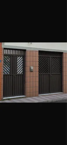 Portões de alumínio