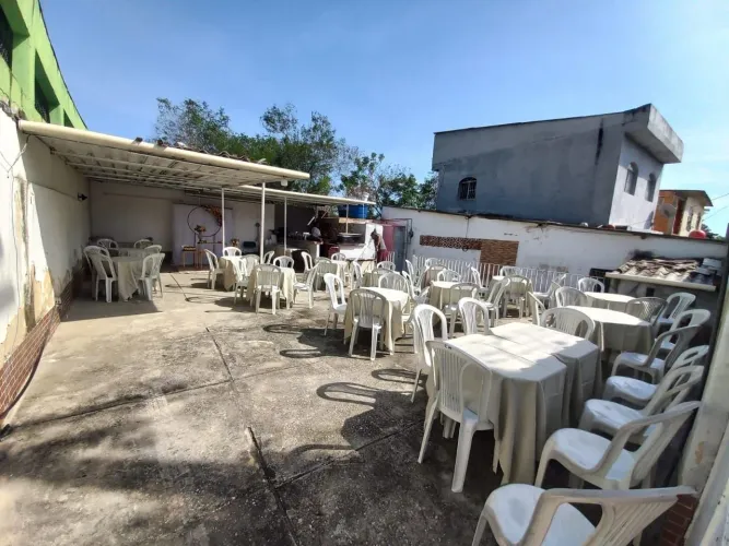 Terreno ( Pronto para Salão de Festas )