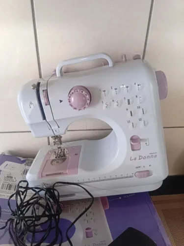 Máquina de costura