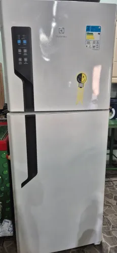 Geladeira electrolux 431L