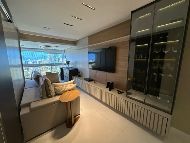 Apartamento 1 quarto à venda no Caminho das Árvores, mobiliado, andar alto e varanda