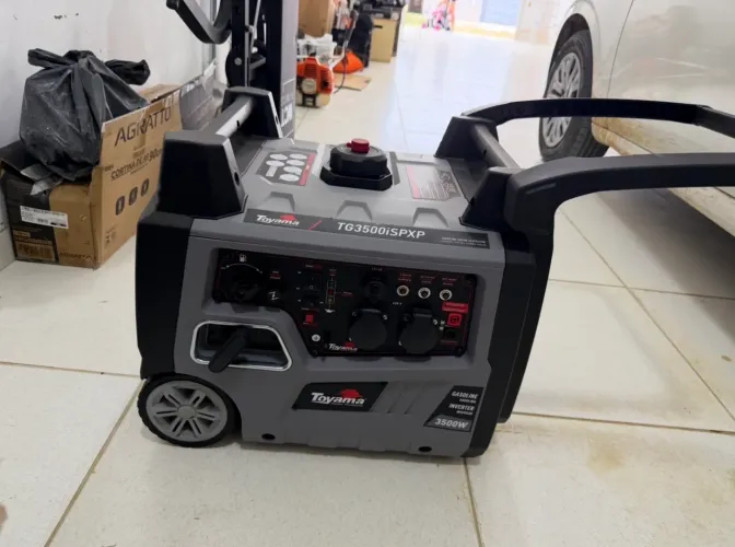 GERADOR DIGITAL GASOLINA MONO 220V 60HZ MANUAL 201-042 TOYAMA.