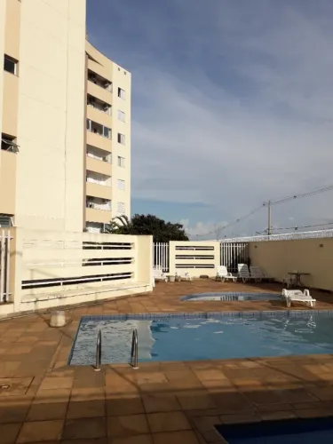 Alugo Apartamento no Edifício Mirante das Águas