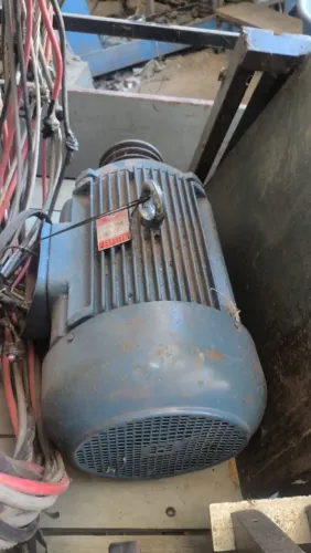 Vendo motor 25 CV 