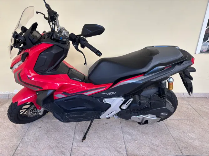 Moto Honda ADV 150 Automática