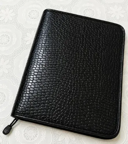 Fichário Grande Preto com Zíper Estilo Couro 33x27cm